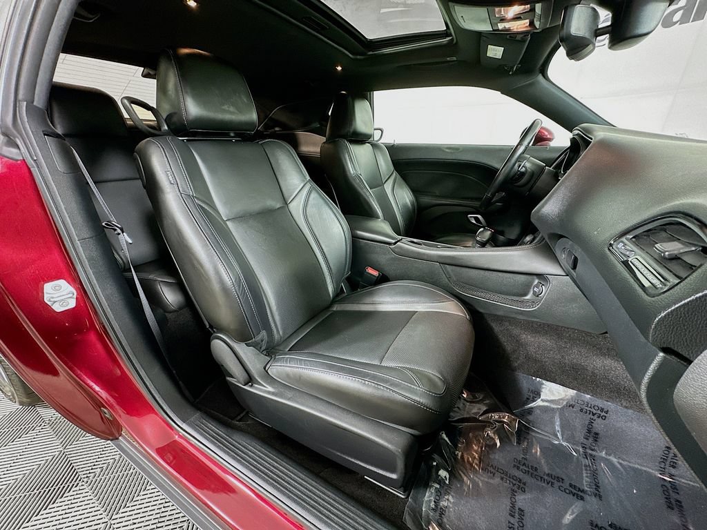 Used 2018 Dodge Challenger GT w/ Driver Convenience Group AWD/4WD image 35