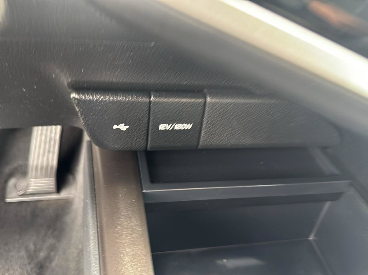 Used 2022 Toyota Camry SE FWD image 30