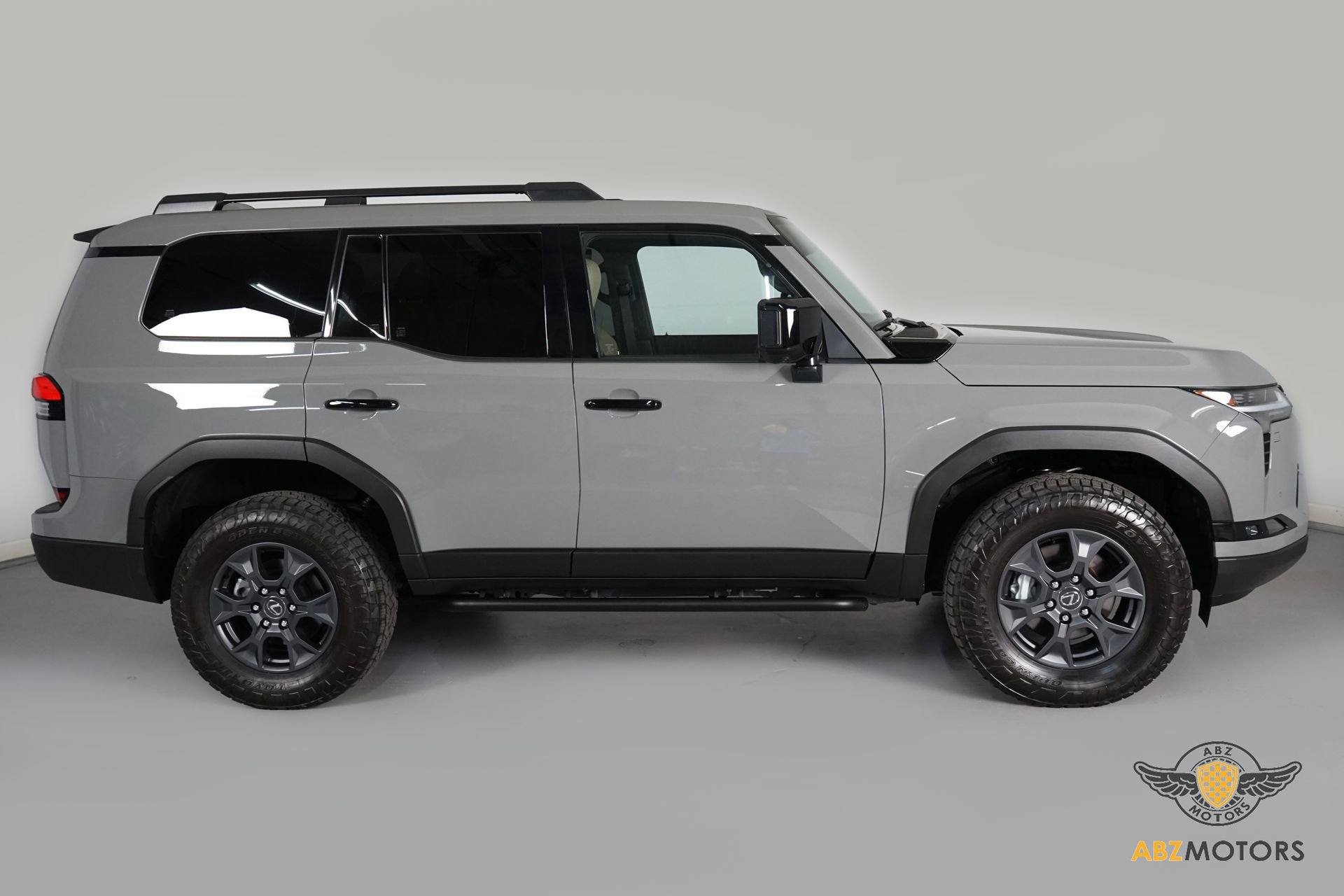 Used 2024 Lexus GX 550 AWD/4WD image 4
