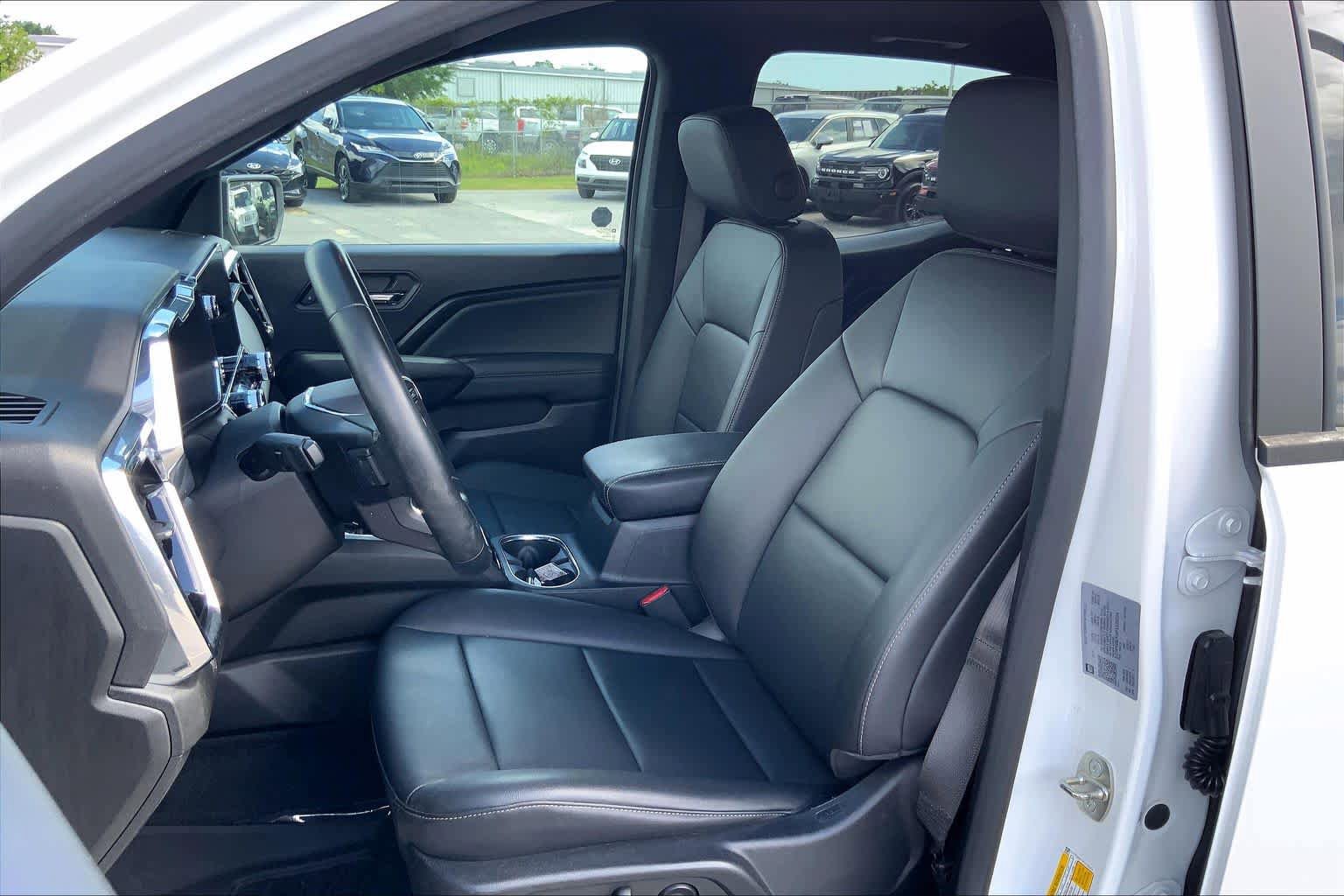 Used 2023 GMC Canyon Elevation w/ Elevation Premium Package RWD image 8