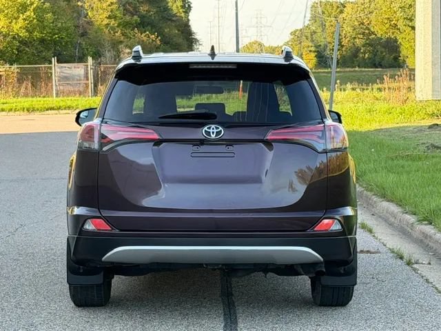 Used 2016 Toyota RAV4 XLE AWD/4WD image 32