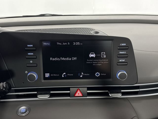 Used 2025 Hyundai Elantra Sport FWD image 22