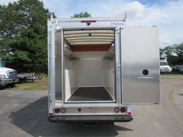 New 2025 GMC Savana 3500 w/ Power Convenience Package image 21