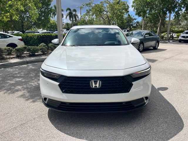 Used 2025 Honda Accord Touring image 2