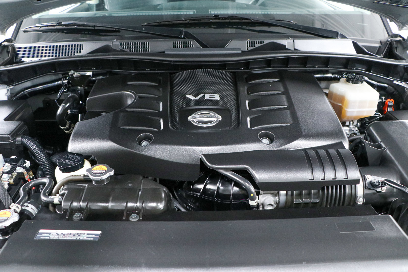 Used 2021 Nissan Armada SV image 32