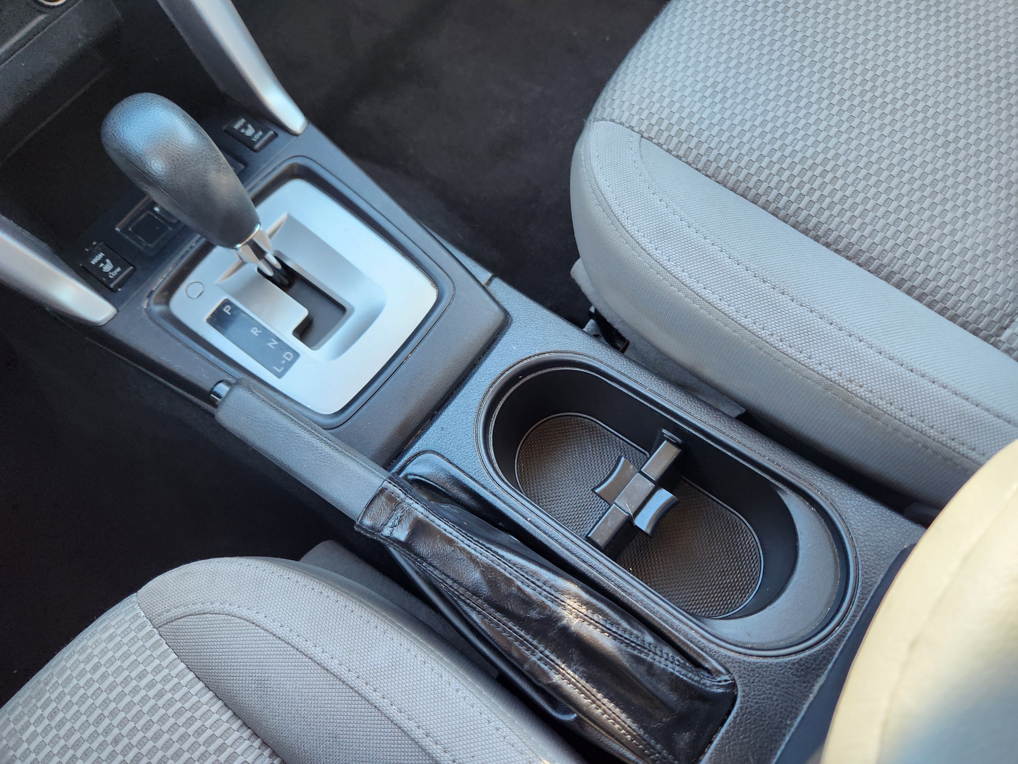 Used 2015 Subaru Forester 2.5i Premium w/ All-Weather Package image 17