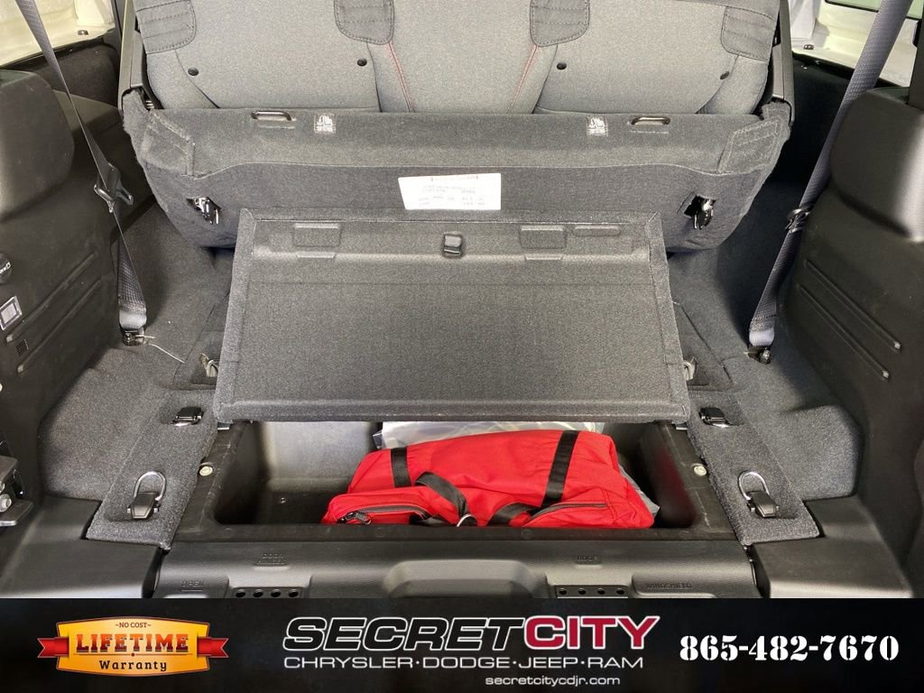 New 2025 Jeep Wrangler Rubicon w/ Steel Bumper Group image 32