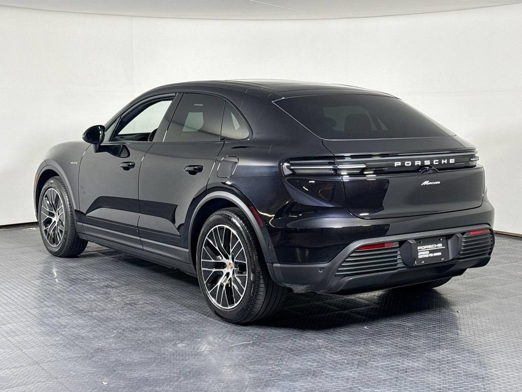 Certified 2025 Porsche Macan Electric RWD image 3