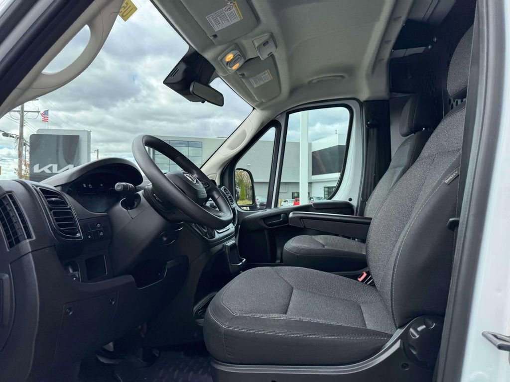 Used 2023 RAM ProMaster 2500 image 51