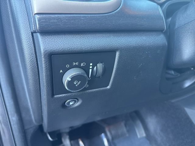 Used 2017 Jeep Grand Cherokee Laredo w/ Quick Order Package 2BE image 19