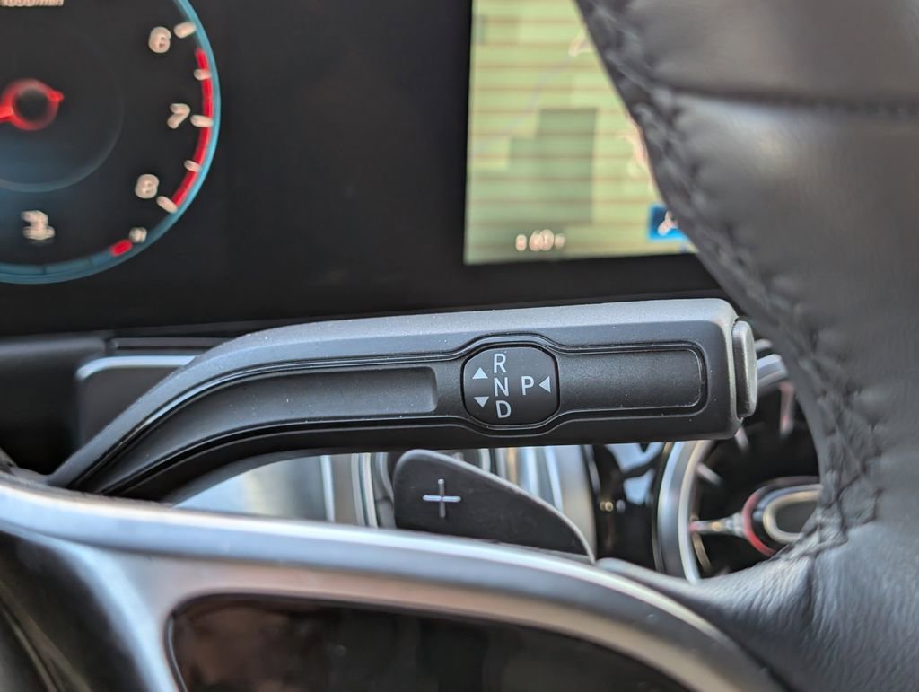 Used 2023 Mercedes-Benz GLB 250 4MATIC image 21