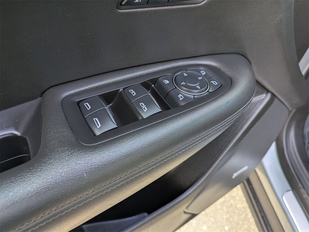 Used 2024 Cadillac XT6 Premium Luxury image 13