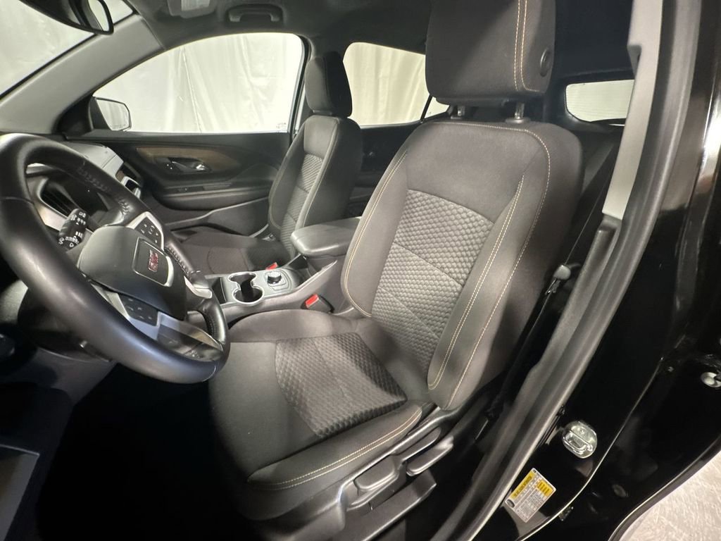 Used 2021 GMC Terrain SLE w/ Elevation Edition image 17