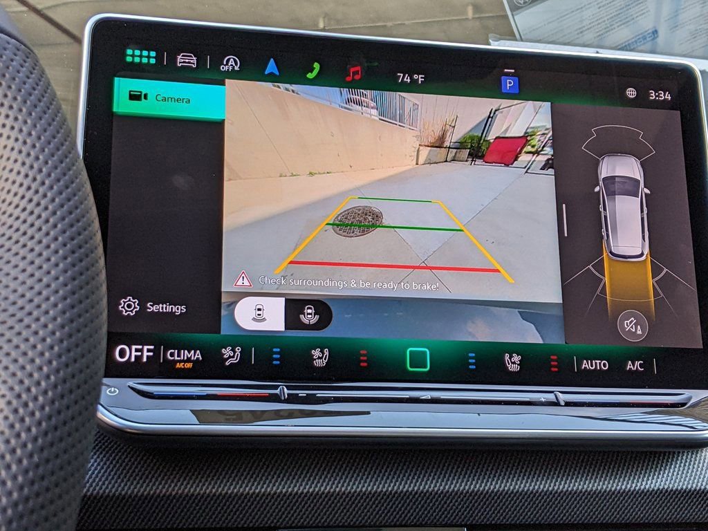 New 2025 Volkswagen GTI SE image 17