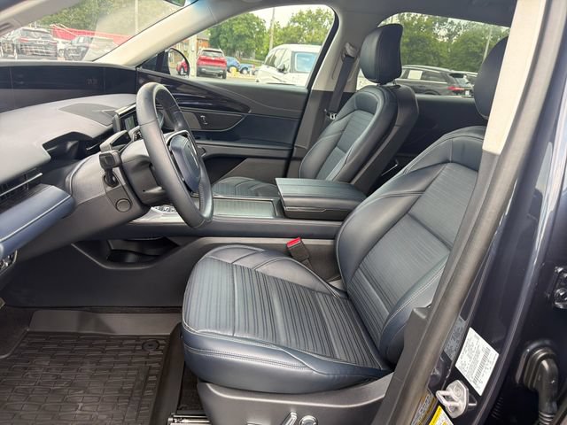 Certified 2024 Lincoln Nautilus Reserve AWD/4WD image 12