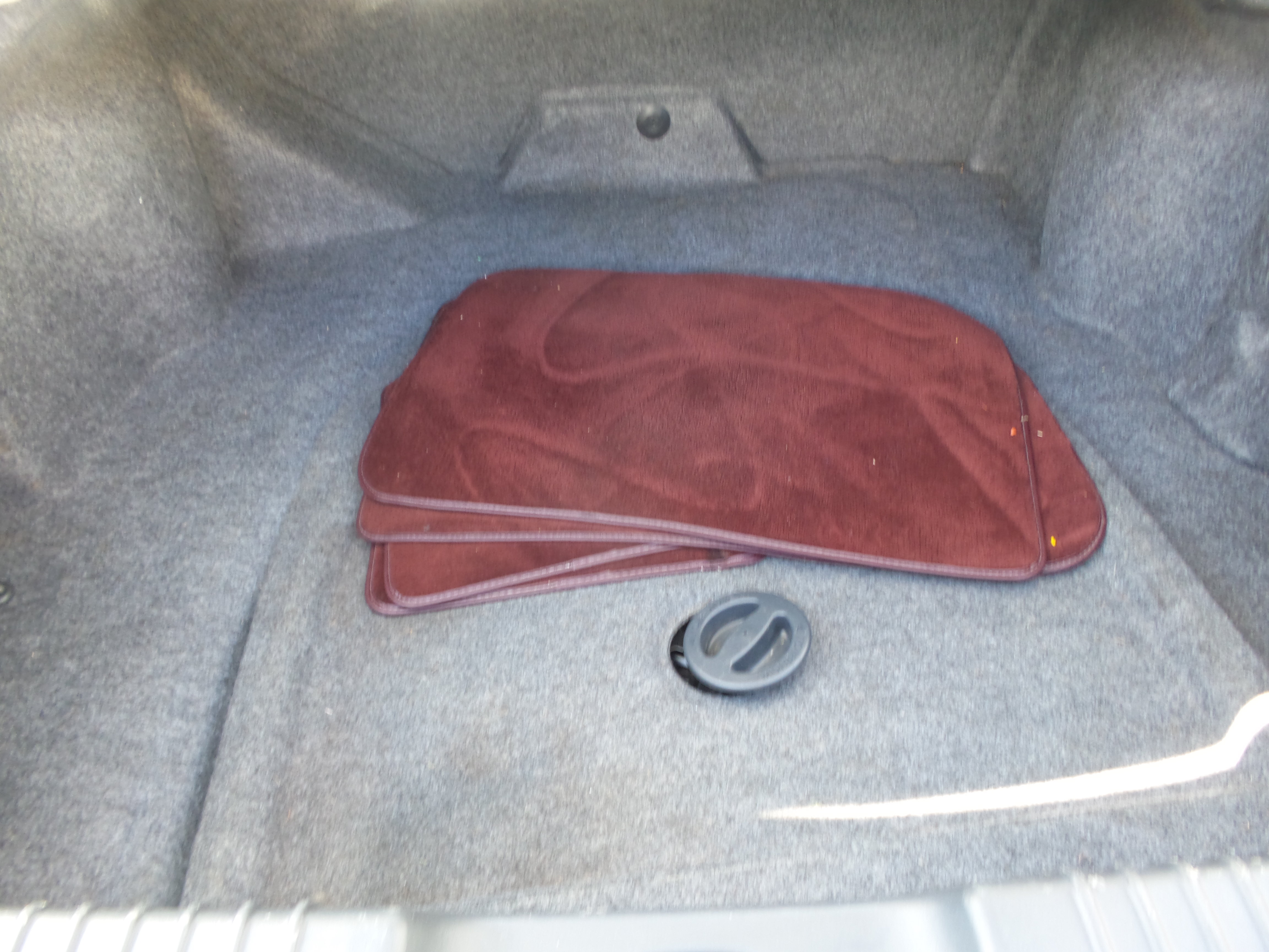 Used 1995 Buick Riviera Coupe FWD image 23