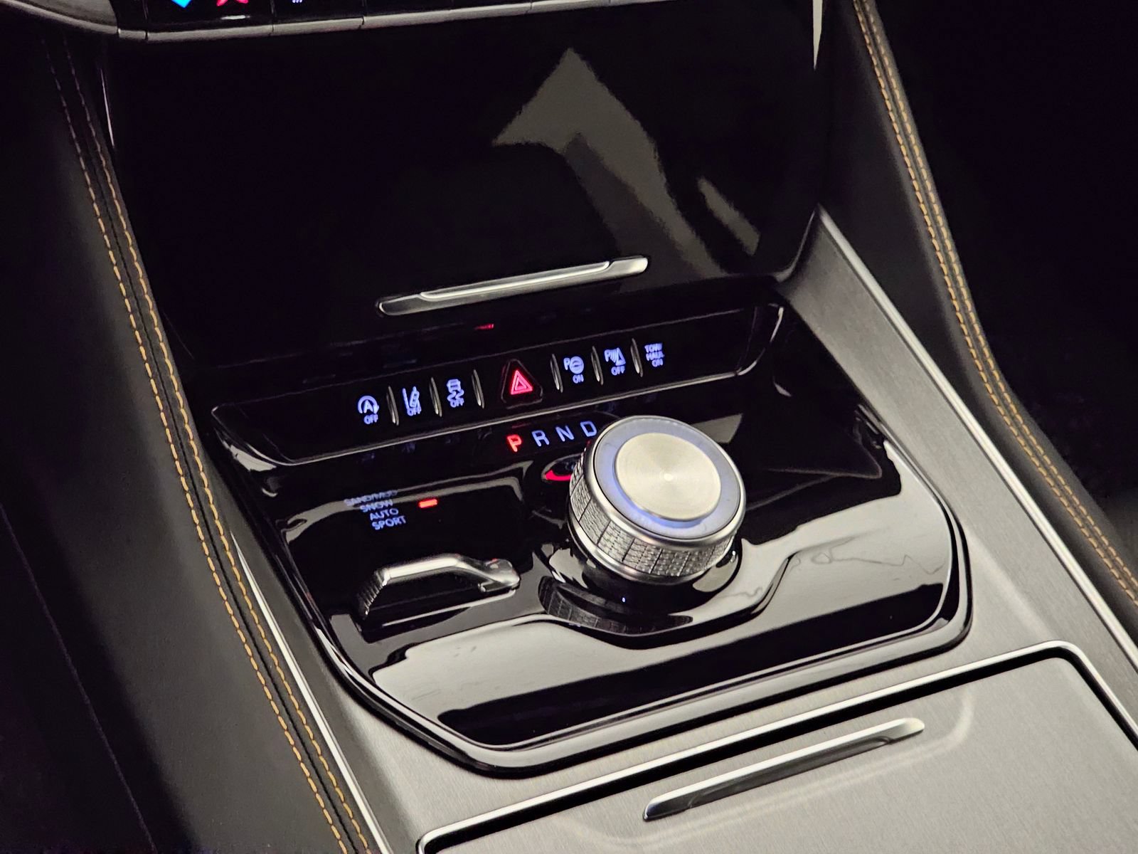 New 2026 Jeep Grand Wagoneer 4WD image 11