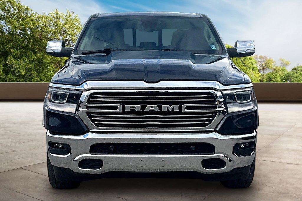 Used 2019 RAM 1500 Laramie AWD/4WD image 3