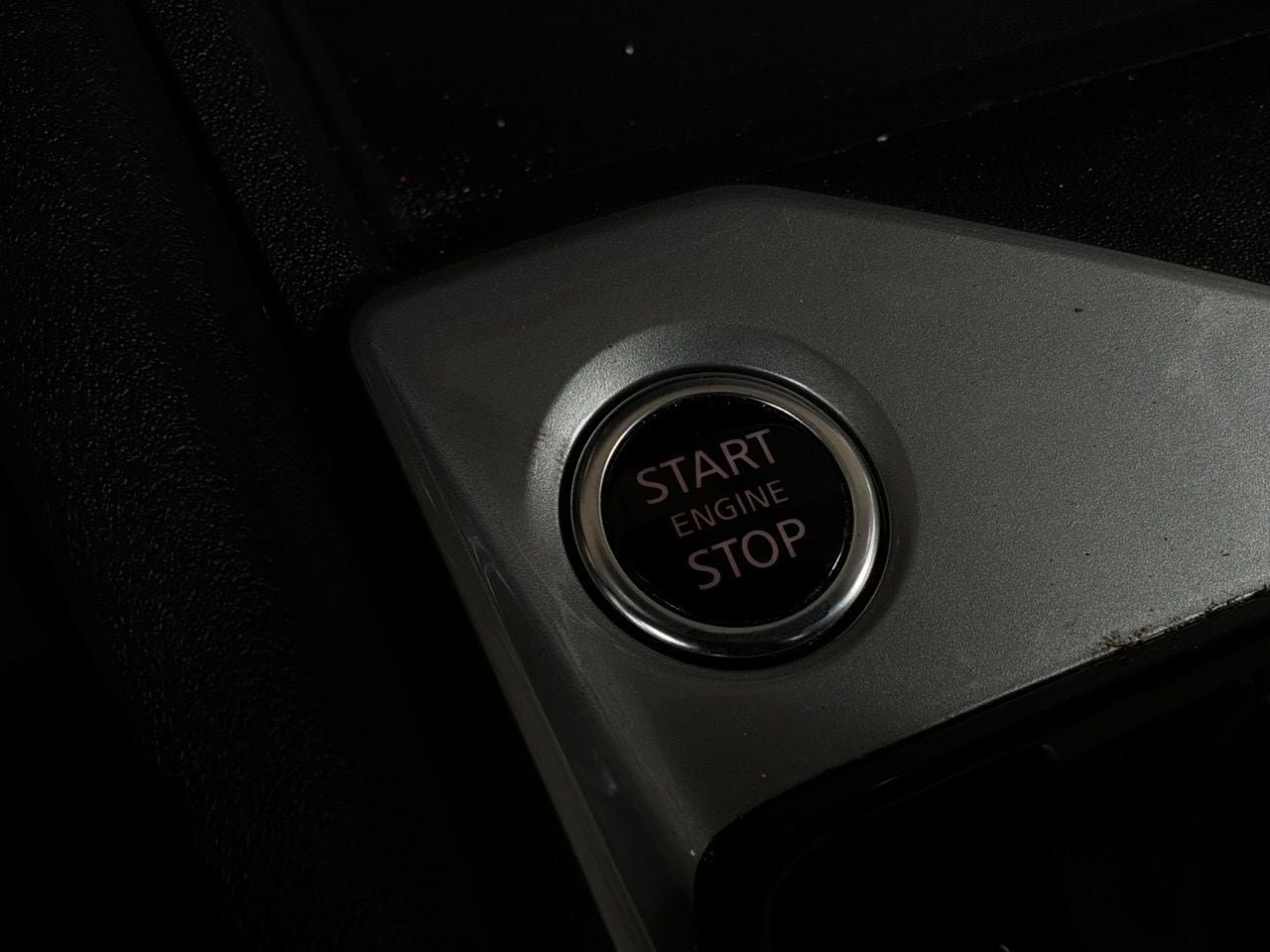 Used 2025 Nissan Altima 2.5 SV FWD image 24