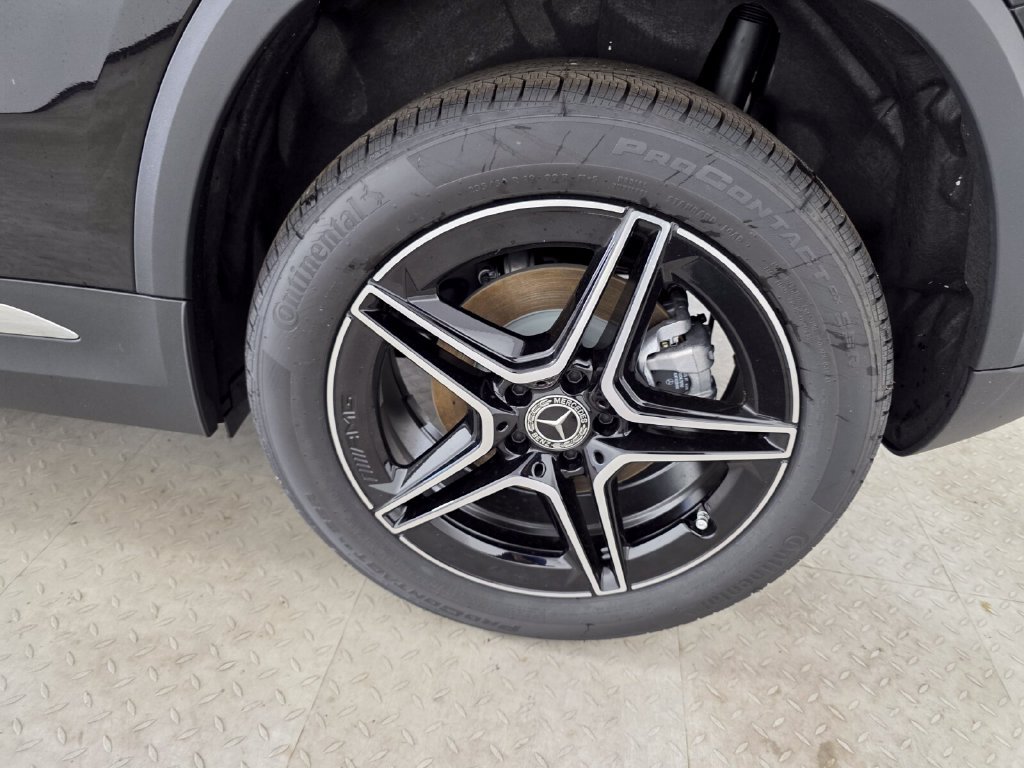 New 2026 Mercedes-Benz GLA 250 image 12