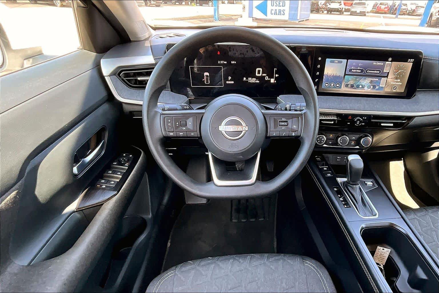 Used 2025 Nissan Kicks SV AWD/4WD image 10