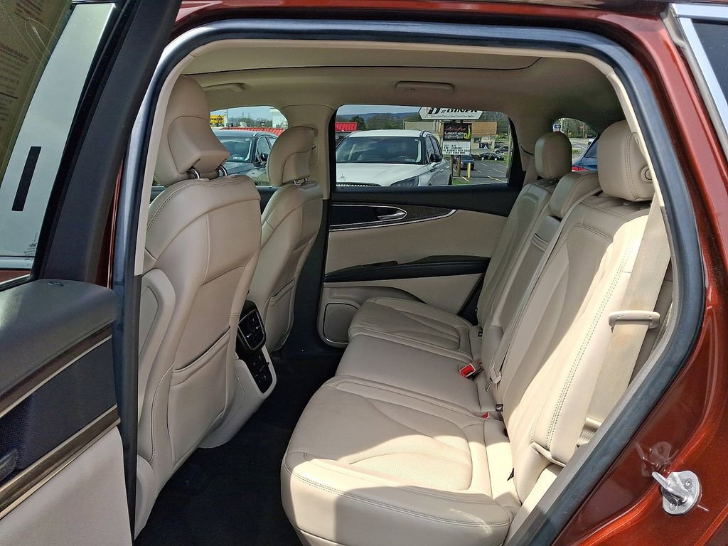 Used 2016 Lincoln MKX Reserve w/ Climate Package image 10