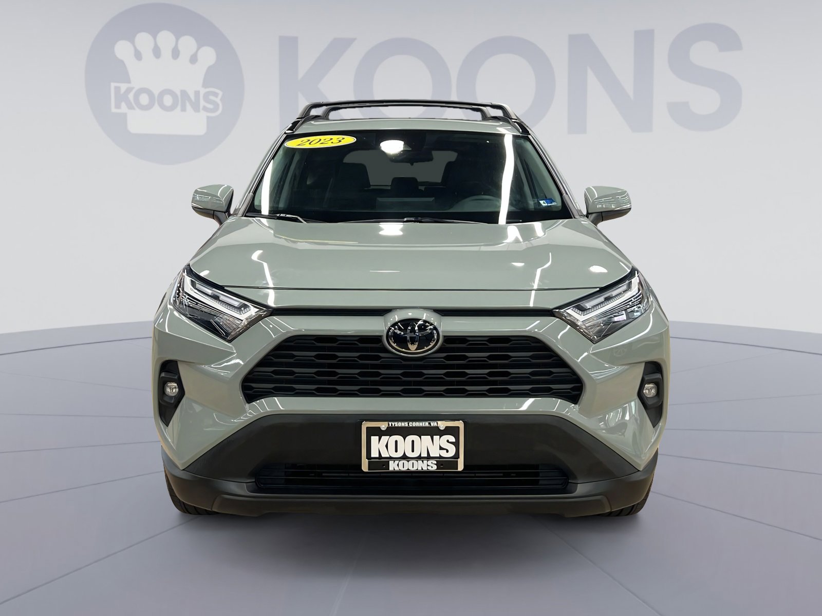 Used 2023 Toyota RAV4 XLE Premium image 4