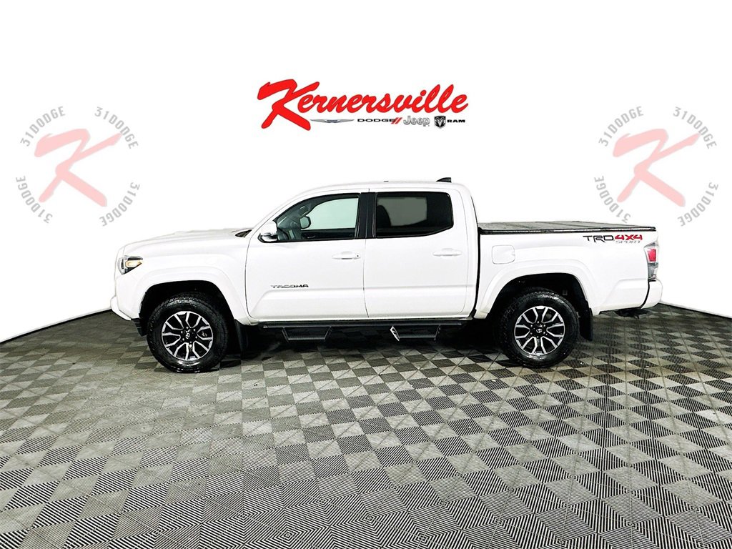 Used 2023 Toyota Tacoma TRD Sport image 4