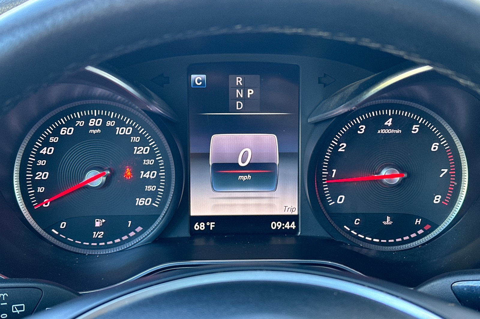 Used 2018 Mercedes-Benz GLC 300 4MATIC image 23