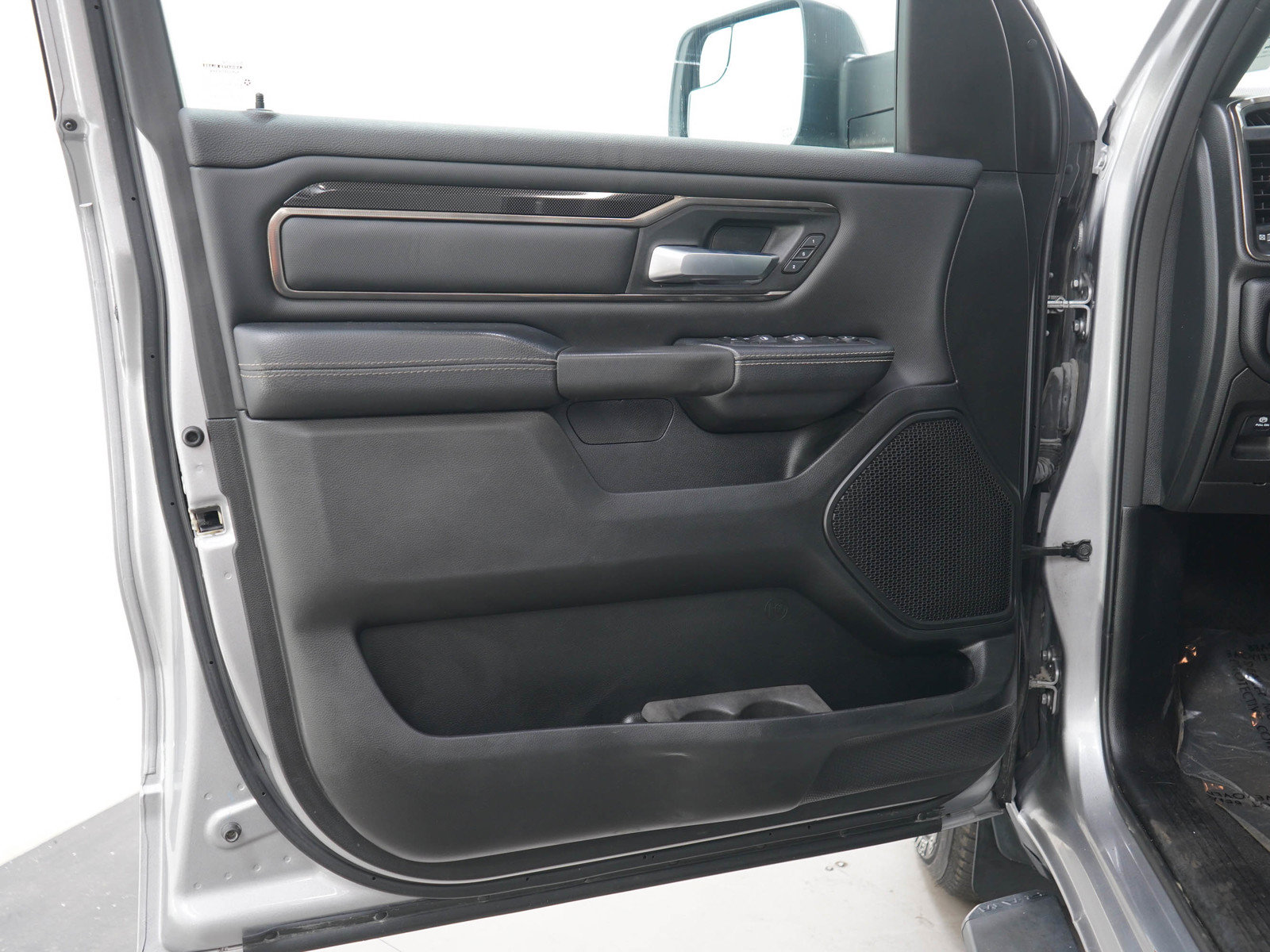 Used 2022 RAM 1500 Sport w/ Rebel Level 2 Equipment Group AWD/4WD image 17