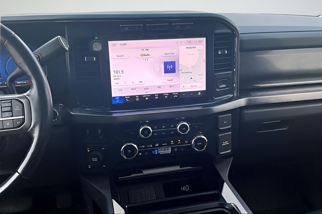 Used 2024 Ford F250 Lariat w/ Chrome Package AWD/4WD image 9