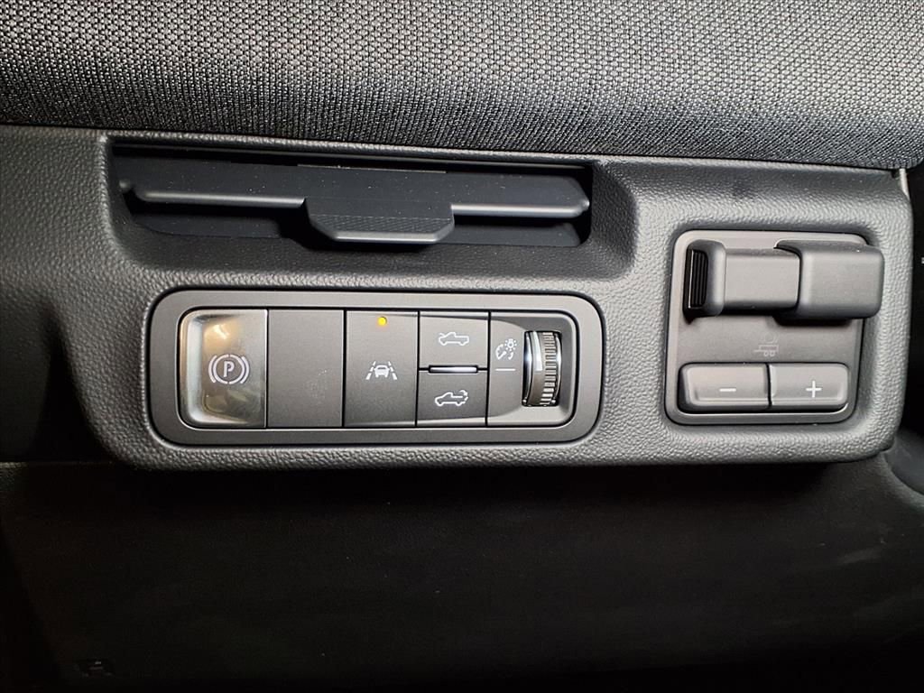 Used 2026 GMC Sierra EV Elevation w/ Premium Package AWD/4WD image 17