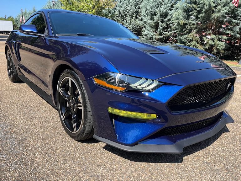 Used 2019 Ford Mustang GT Premium w/ Equipment Group 401A RWD image 30