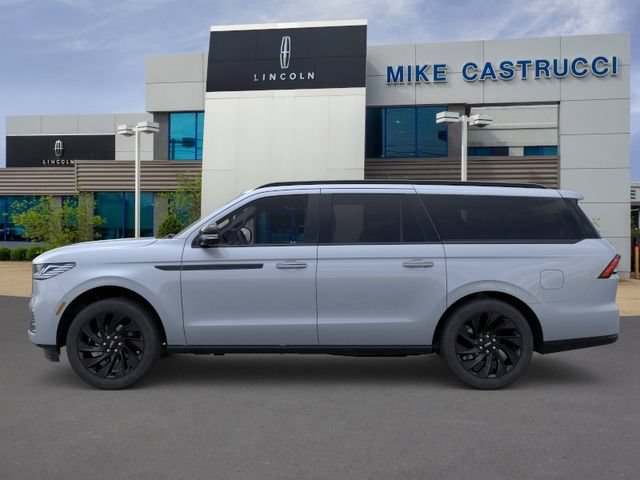 New 2025 Lincoln Navigator L Reserve w/ Jet Appearance Package AWD/4WD image 3