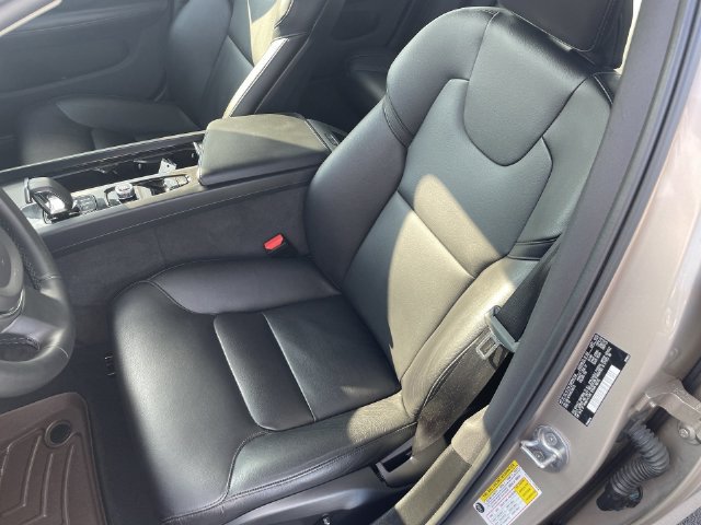 Used 2024 Volvo S60 B5 Core w/ Climate Package AWD/4WD image 17
