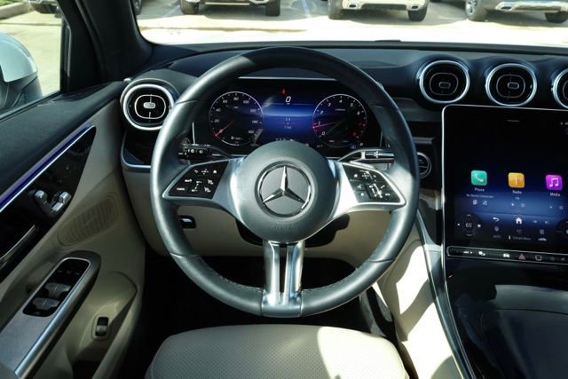 New 2025 Mercedes-Benz GLC 300 image 15