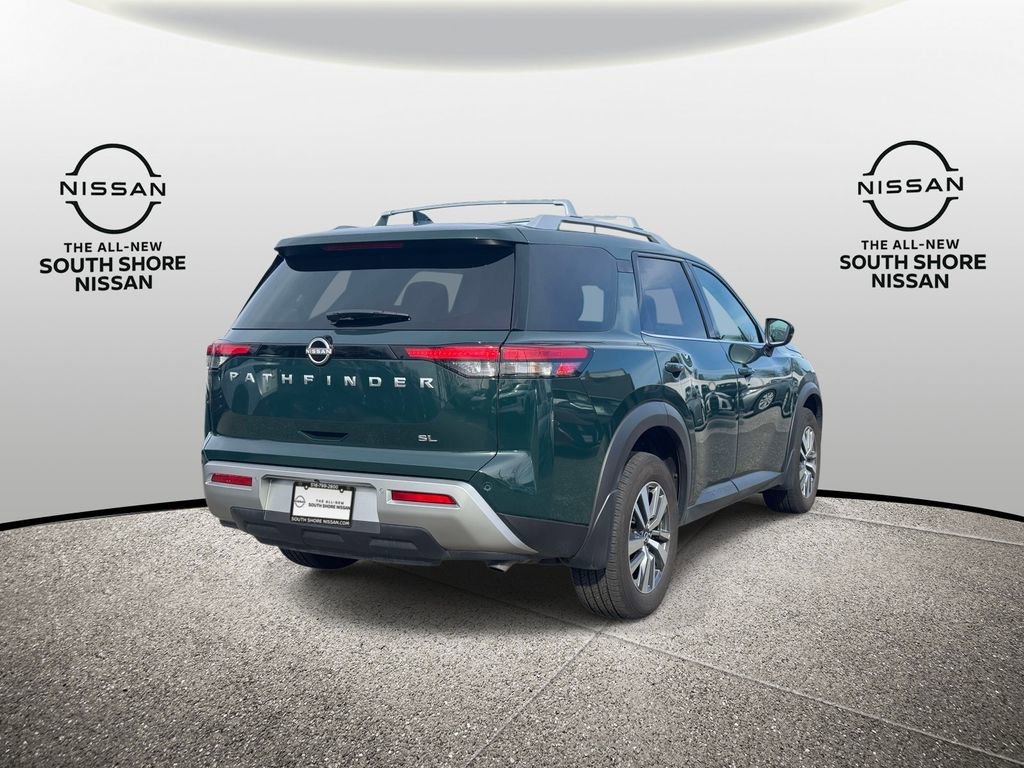 Used 2025 Nissan Pathfinder SL image 5