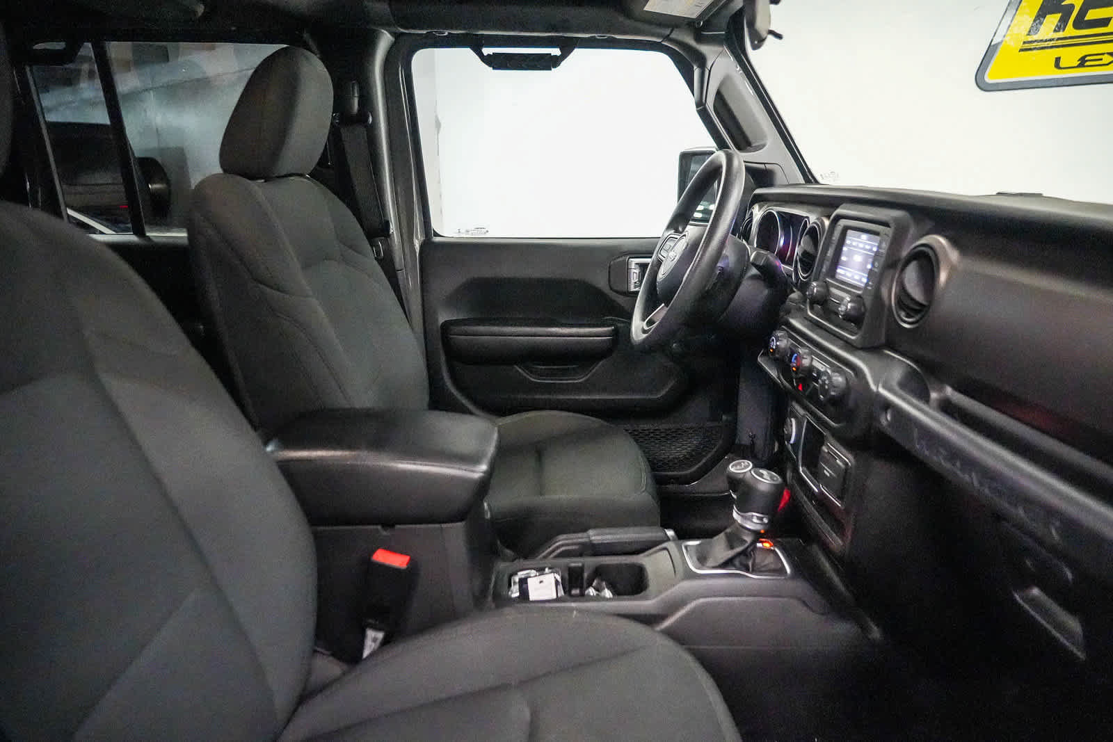 Used 2021 Jeep Wrangler Unlimited Sport AWD/4WD image 16