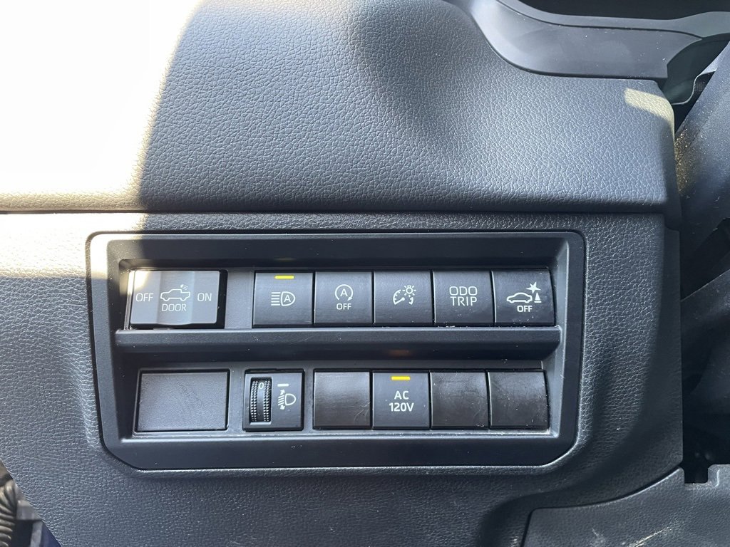 Used 2022 Toyota Tundra Limited image 10