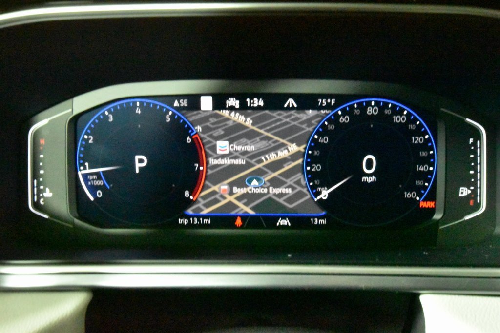 New 2025 Volkswagen Taos SEL image 14