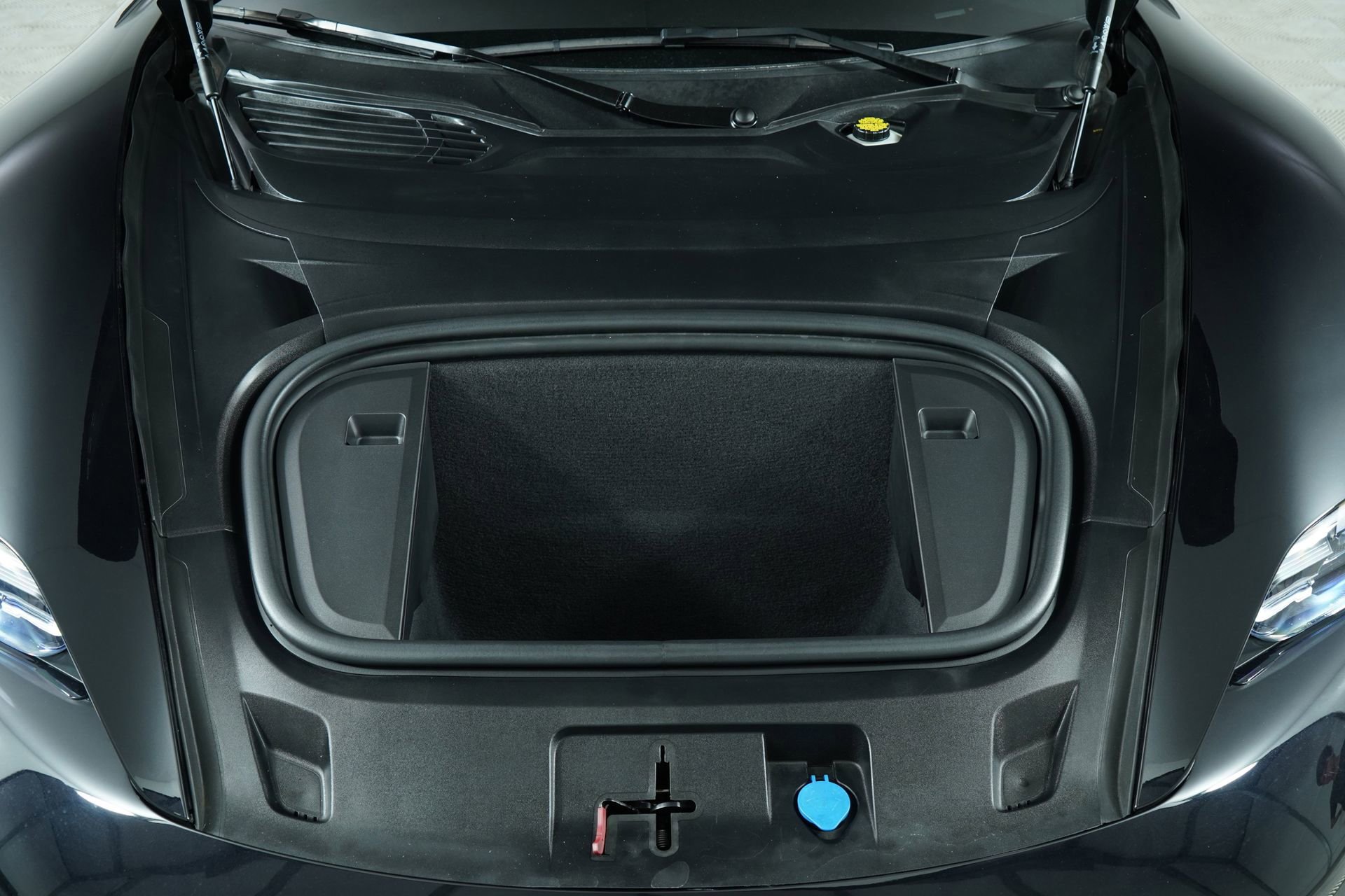 Used 2022 Porsche Taycan image 51