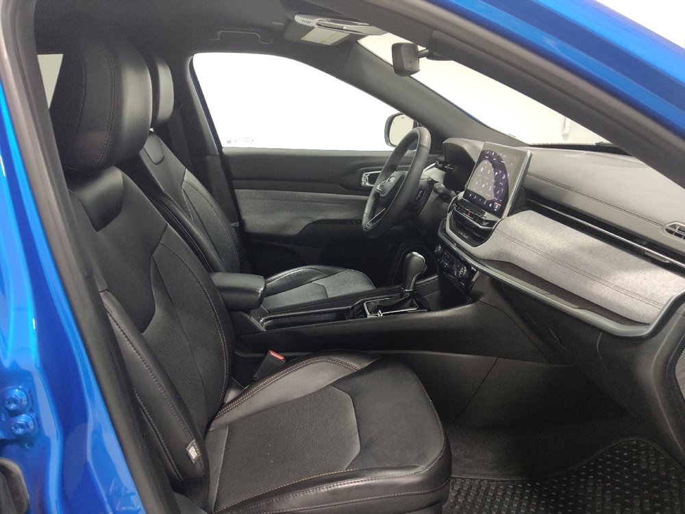 Used 2023 Jeep Compass Latitude AWD/4WD image 21