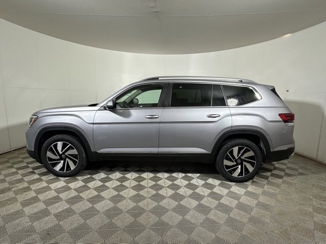 New 2025 Volkswagen Atlas SEL image 4