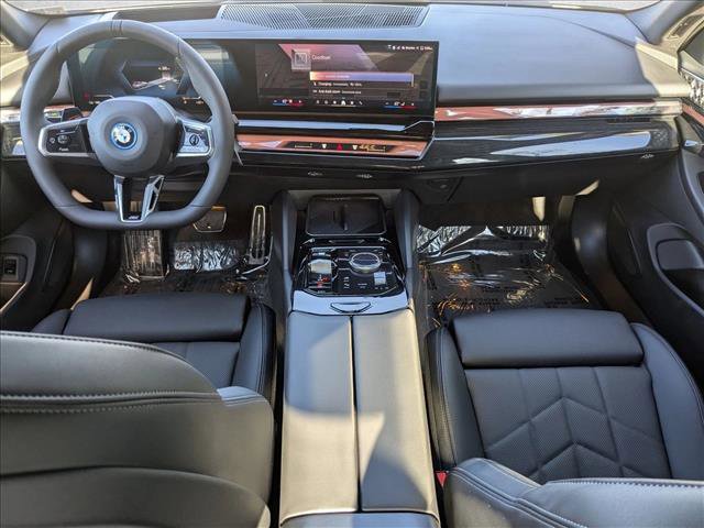 New 2026 BMW i5 eDrive40 image 15