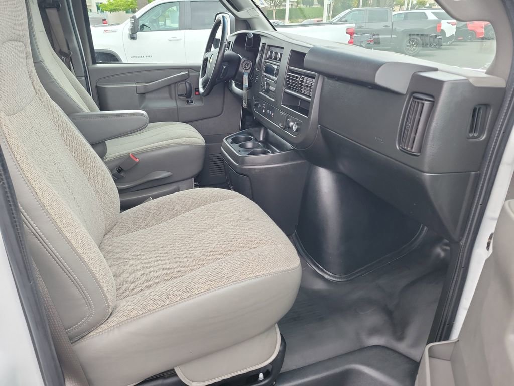Used 2021 Chevrolet Express 2500 w/ Communications Package RWD image 13