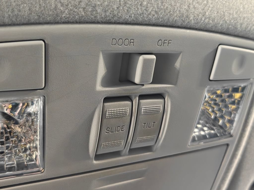 Used 2003 MAZDA MAZDA6 s FWD image 9