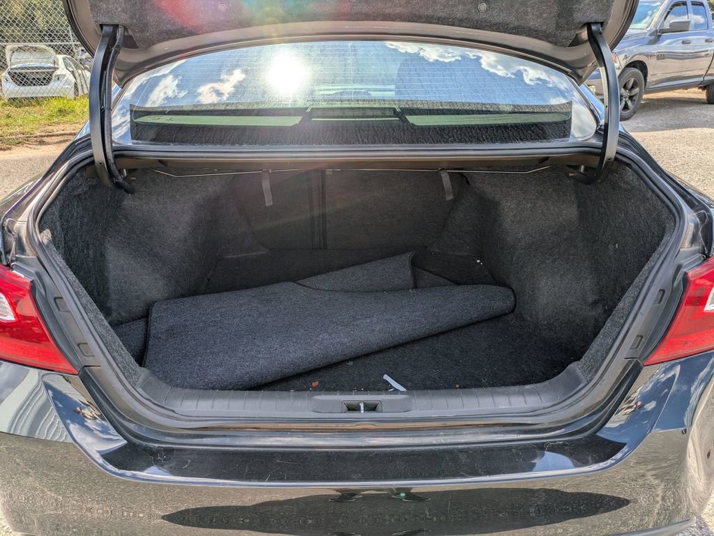 Used 2016 Nissan Altima 2.5 SR w/ LED Appearance Package image 28