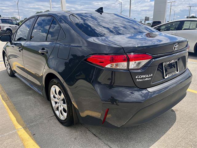 Used 2025 Toyota Corolla LE FWD image 6