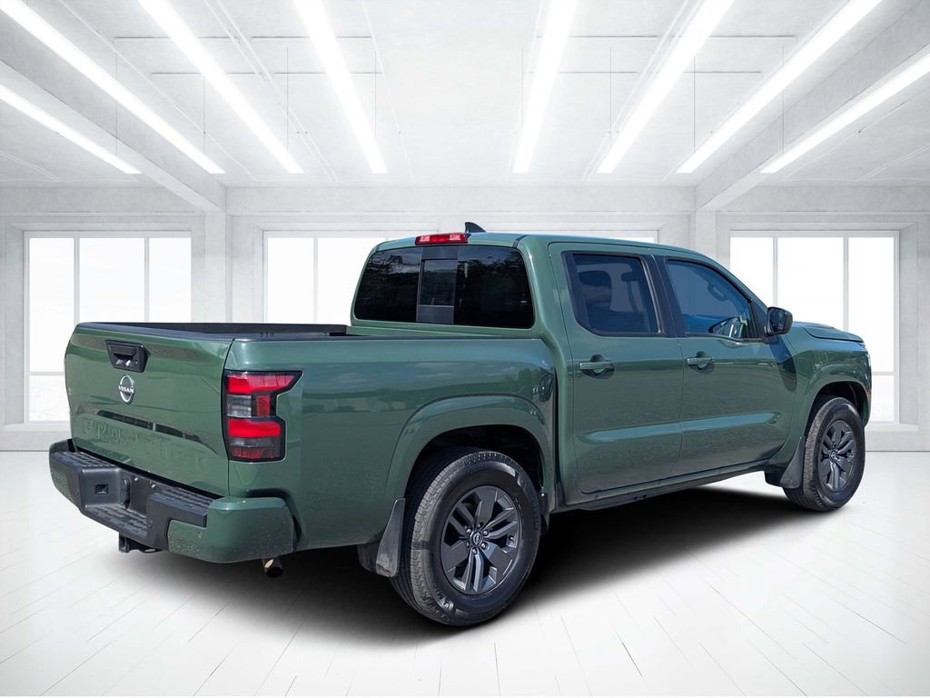Used 2025 Nissan Frontier SV w/ SV Convenience Package image 3