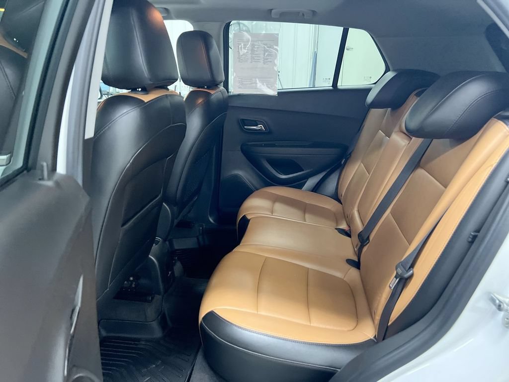 Used 2017 Chevrolet Trax Premier w/ Driver Confidence II Package FWD image 23